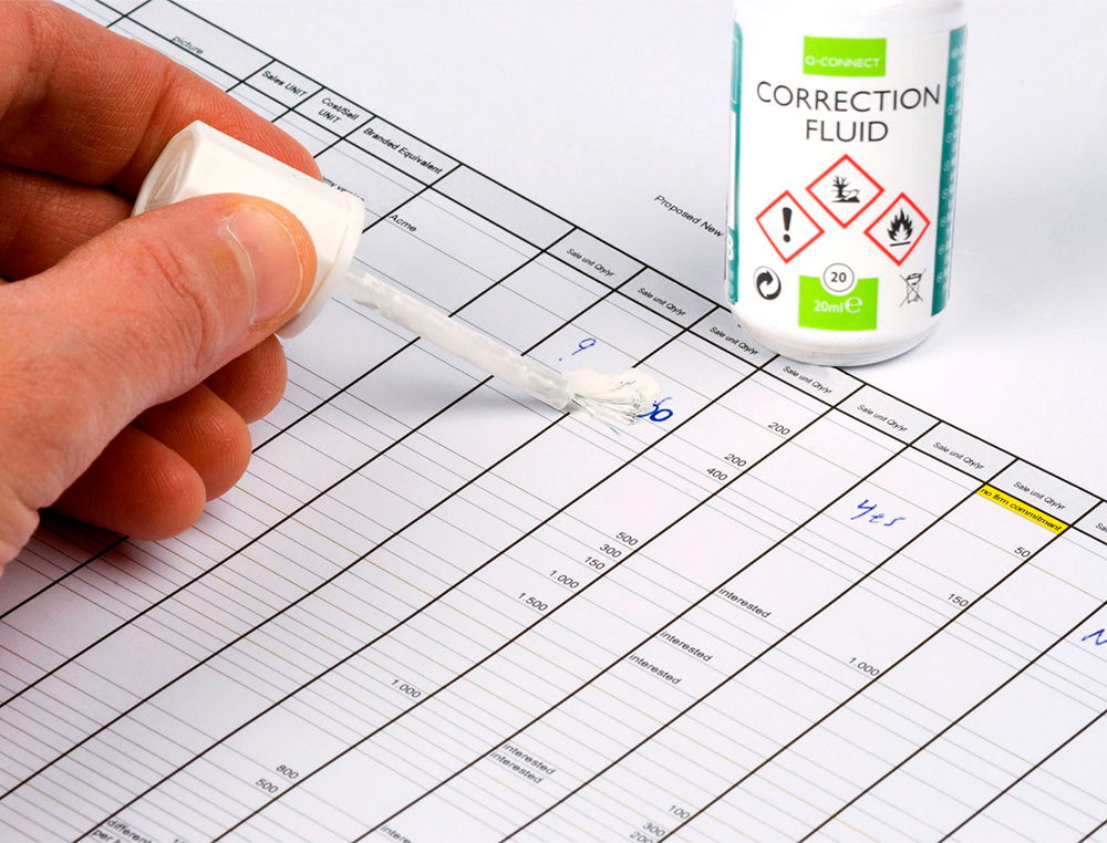 CORRECTEUR LIQUIDE Q-CONNECT PINCEAU FLACON 20ML