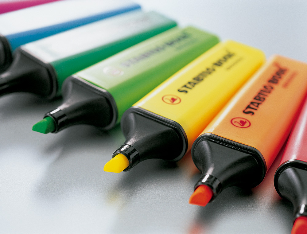 SURLIGNEUR STABILO BOSS TRACÉ 2/5MM POINTE BISEAUTÉE ENCRE UNIVERSELLE BASE EAU RÉSISTANTE LUMIÈRE COLORIS ROUGE