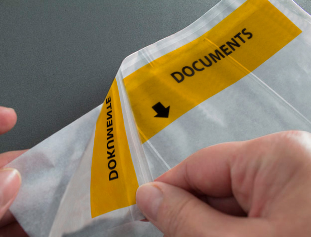 POCHETTE PORTE-DOCUMENTS Q-CONNECT 225X122MM AUTO-ADHESIVE TRANSPARENTE TEXTE FRANCAIS ALLEMAND BOITE 1000 UNITES