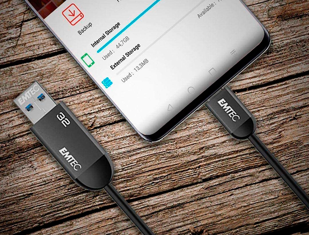 CLE USB DUAL EMTEC 3.1 GEN1 T750A LIGHTNING CORPS METAL LOGO GRAVURE LASER CAPACITE 32GB COMPATIBLE EMTEC CONNECT