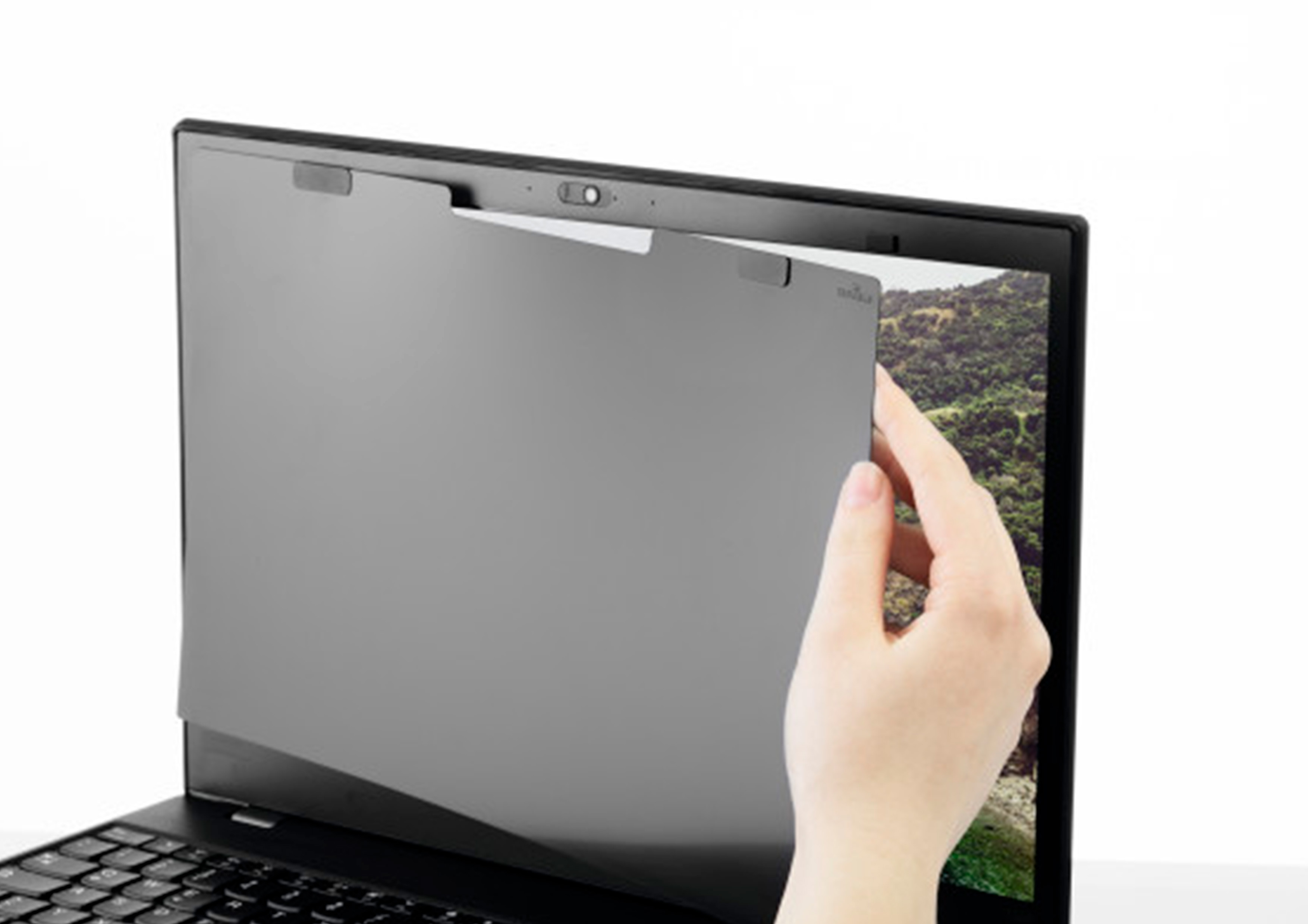 FILTRE CONFIDENTIALITE MAGNETIQUE DURABLE 15,6''     VISION CLAIRE FACE A L ECRAN  OBSCURE SUR LES COTES