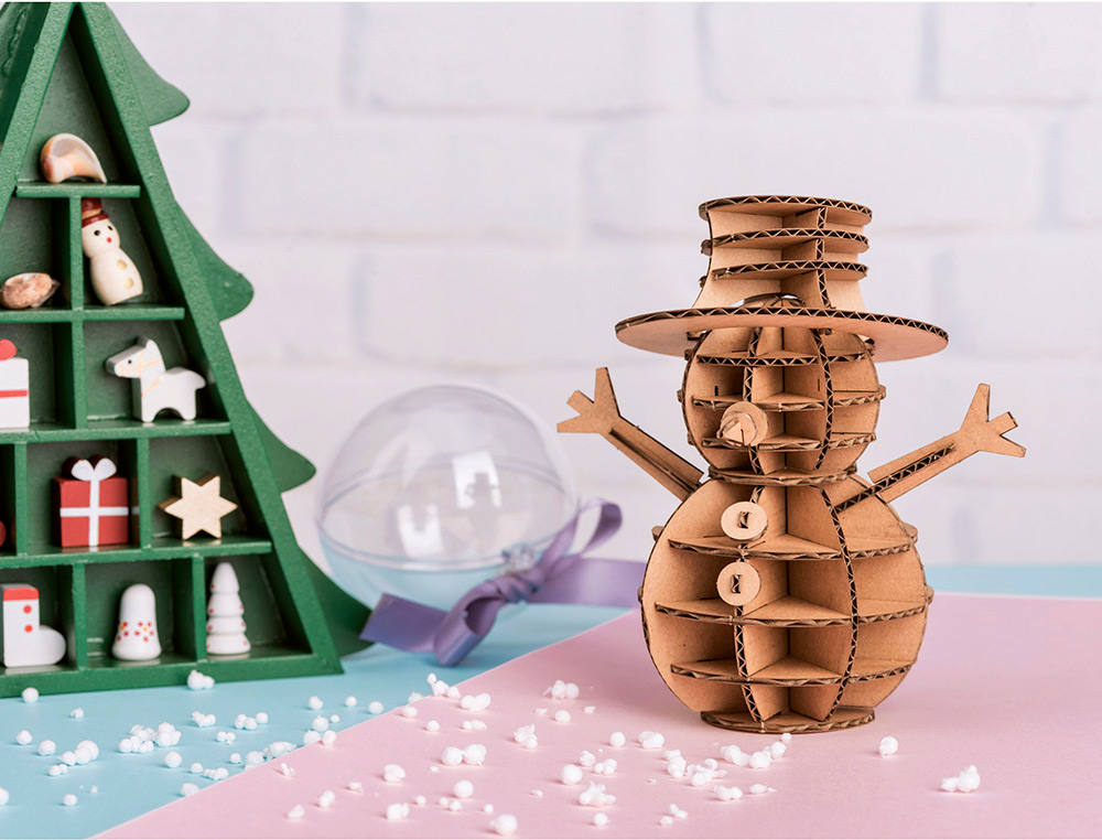 MAQUETTE BONHOMME DE NEIGE GRAINE CREATIVE CARTON A ASSSEMBLER DECORER PERSONNALISER 150X150MM