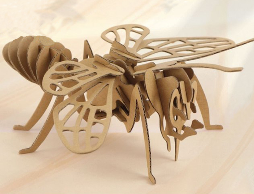 MAQUETTE ABEILLE GRAINE CREATIVE CARTON A ASSEMBLER DECORER PERSONNALISER 230X90X230MM