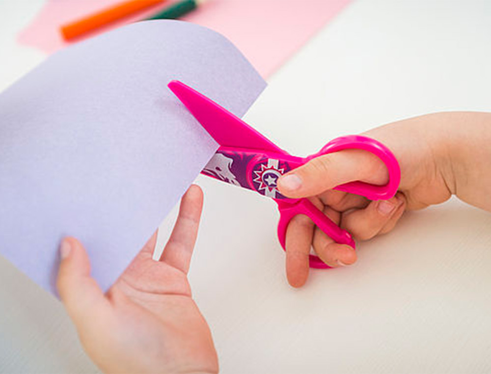 CISEAUX ENFANT NOVUS DHALE LAME PLASTIQUE SECURISEE COLORIS ROSE