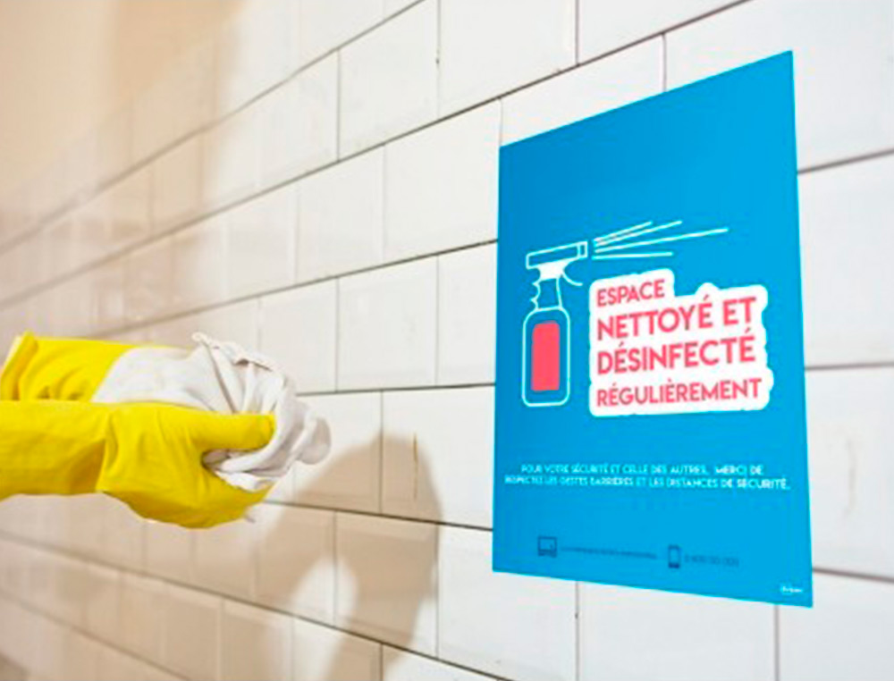 AFFICHES ADHESIVES AVERY AMOVIBLE ESPACE NETTOY  A4