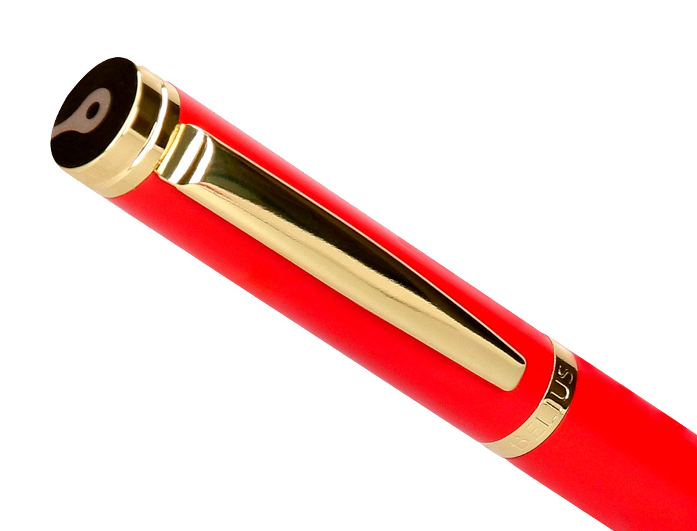 STYLO-PLUME BELIUS PASSION ALUMINIUM BROSSE ATTRIBUTS OR ENCRE BLEUE COLORIS ROUGE DANS COFFRET CADEAU