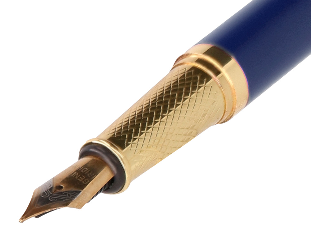 STYLO-PLUME BELIUS SOIREE ALUMINIUM DETAILS ET ATTRIBUTS OR ENCRE BLEUE COLORIS BLEU MARINE DANS COFFRET CADEAU