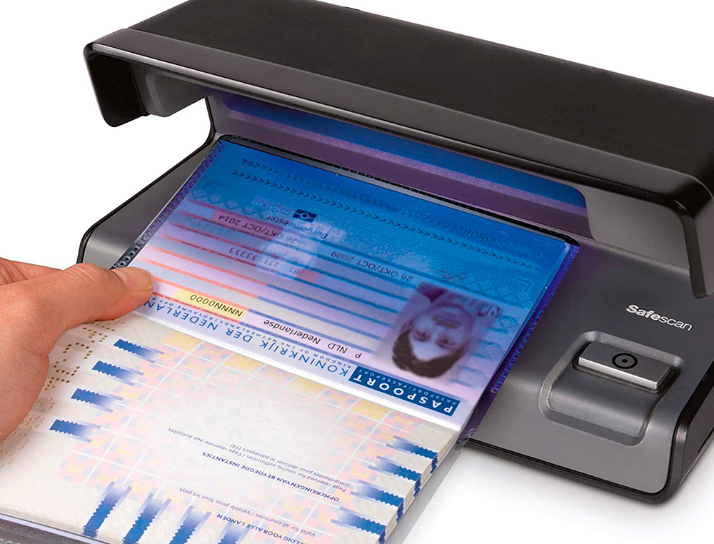 DETECTEUR SAFESCAN FAUX BILLETS ET DOCUMENTS MODE     DETECTION UV 50 COLORIS NOIR