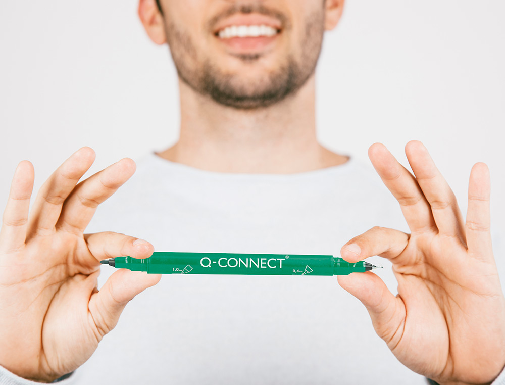 MARQUEUR PERMANENT Q-CONNECT POINTE DOUBLE 1MM  ET 0,4 MM  COLORIS VERT