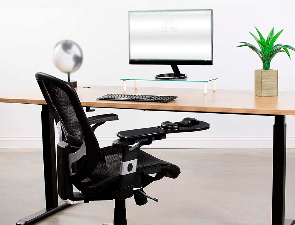 ACCOUDOIR ERGONOMIQUE Q-CONNECT AVEC TAPIS DE SOURIS SUPPORT POIGNET 220X140X480 MM COLORIS NOIR