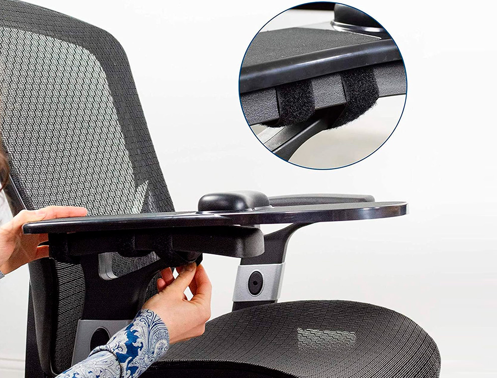 ACCOUDOIR ERGONOMIQUE Q-CONNECT AVEC TAPIS DE SOURIS SUPPORT POIGNET 220X140X480 MM COLORIS NOIR