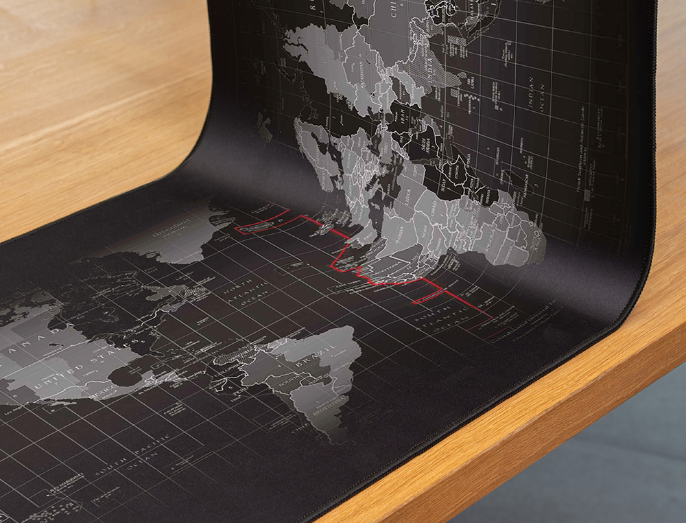 TAPIS SOURIS Q-CONNECT XXL 900X400MM COLORIS NOIR AVEC DESIGN CARTE DU MONDE