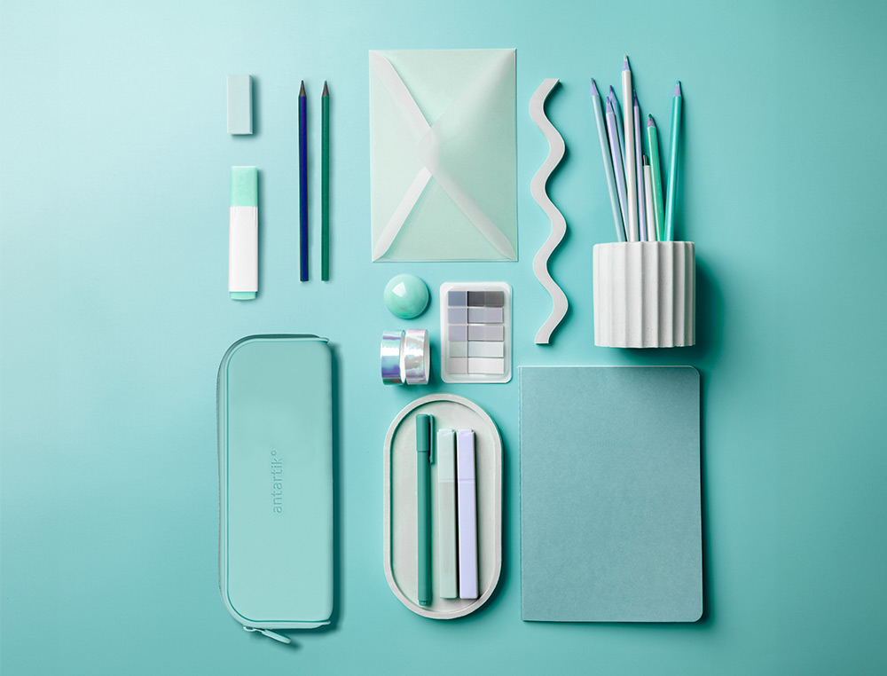 FOURRE-TOUT ANTARTIK RECTANGULAIRE 1 COMPARTIMENT  EN SILICONE MODELE PRISMA     185X50X75MM COLORIS VERT
