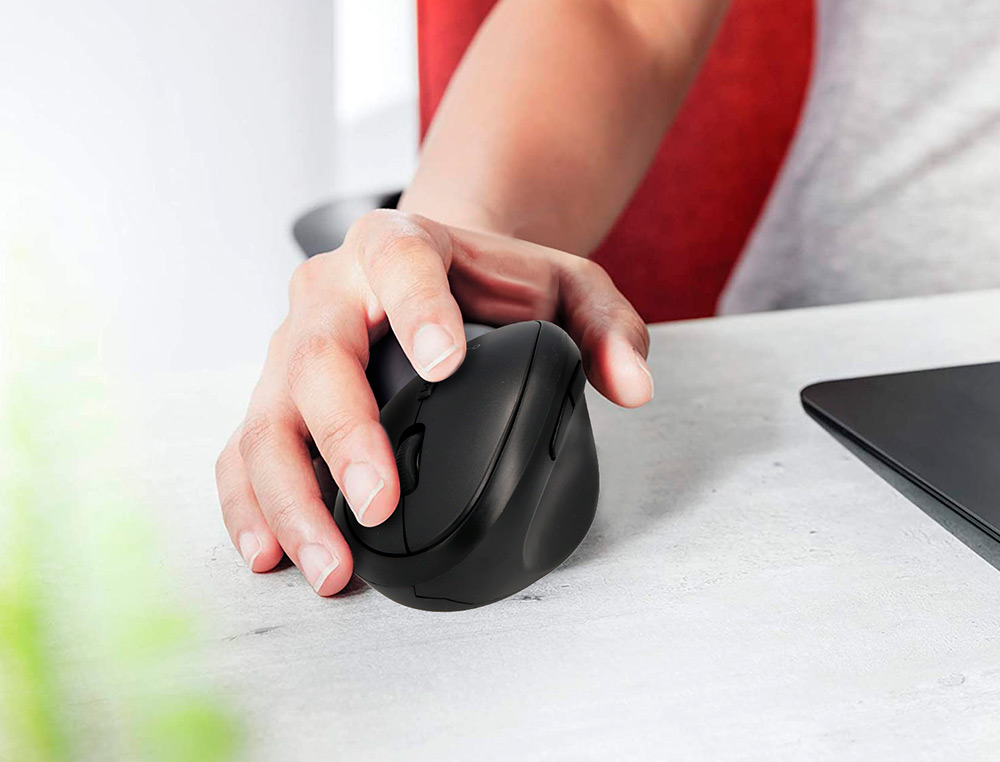 SOURIS Q-CONNECT OPTIQUE SANS FIL ERGONOMIQUE VERTICAL DPI  800/1200/1600 PILES AA        COLORIS NOIR
