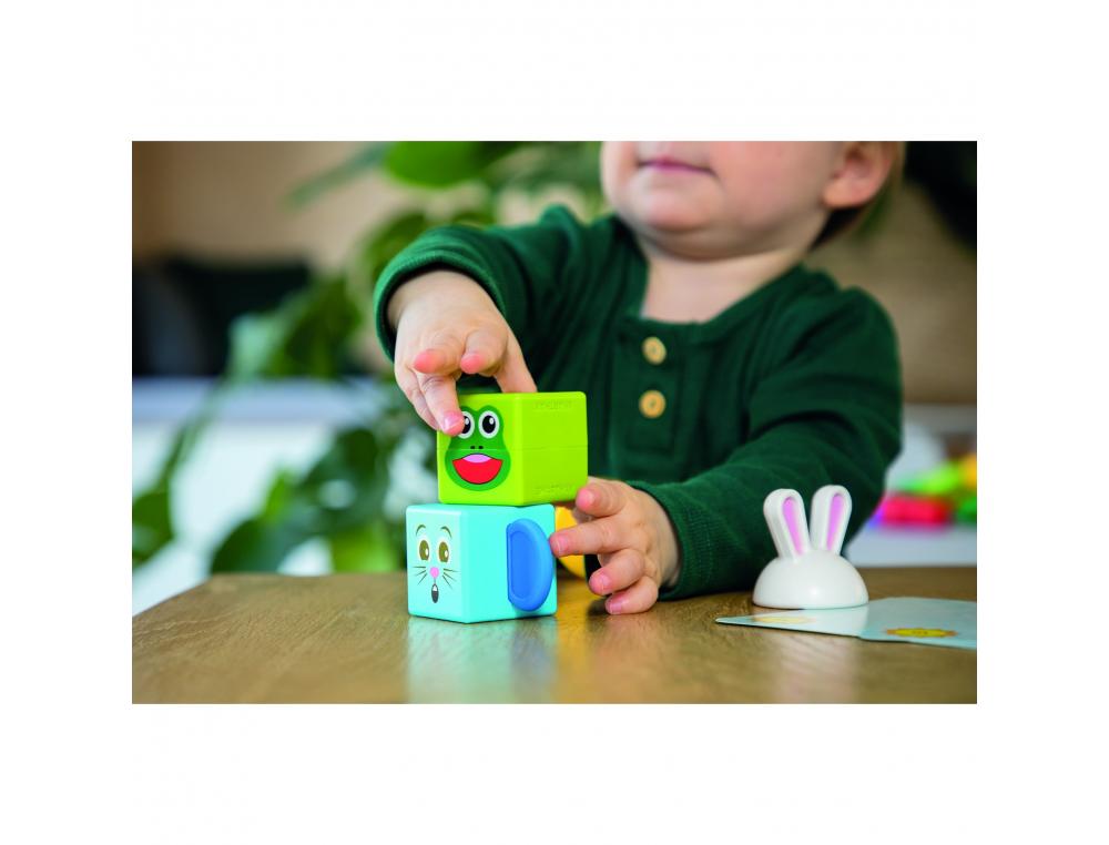 LE TOTEM SMART CONSTRUCTION MAGNETIQUE AVEC FICHES DEFIS  8 PIECES ET 24 FICHES