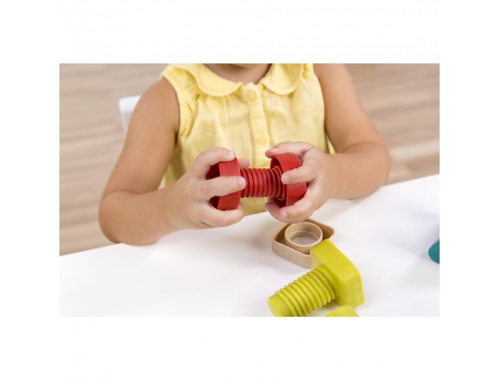 LOT DE VIS ET BOULONS ECO CONUS MINILAND FIBRE         PLASTIQUE ET BOIS 100%        RECYCLEBLE 24 PIECES ET 4