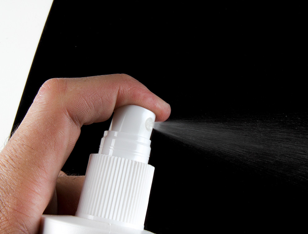VAPORISATEUR Q-CONNECT MOUSSE NETTOYAGE TABLEAU BLANC NON INFLAMMABLE SANS ALCOOL AÉROSOL 250ML