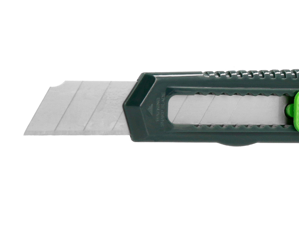 CUTTER XD-43 Q-CONNECT EN PLASTIQUE ABS LAME 18MM RETRACTABLE INTERCHANGEABLE PRECOUPEE AVEC FREIN DE SECURITE