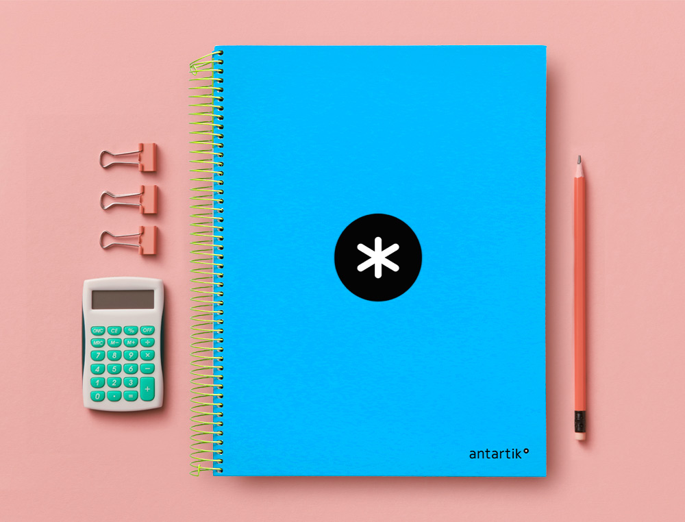CAHIER SPIRALE LIDERPAPEL ANTARTIK A4 240P 100G COUVERTURE REMBORDÉE QUADRILLAGE 5MM 4 TROUS COIL-LOCK COLORIS BLEU