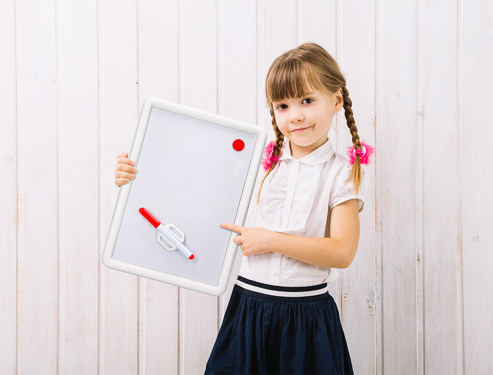 TABLEAU MINI ARDOISE MAGNÉTIQUE FEUTRE BROSSE INCLUS 25X35CM COLORIS ASSORTIS