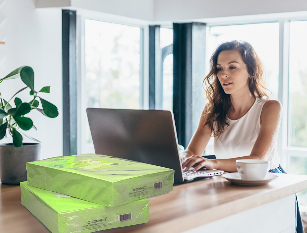 PAPIER COULEUR Q-CONNECT MULTIFONCTION A3 80G/M2 UNICOLORE VERT NÉON RAMETTE 500 FEUILLES